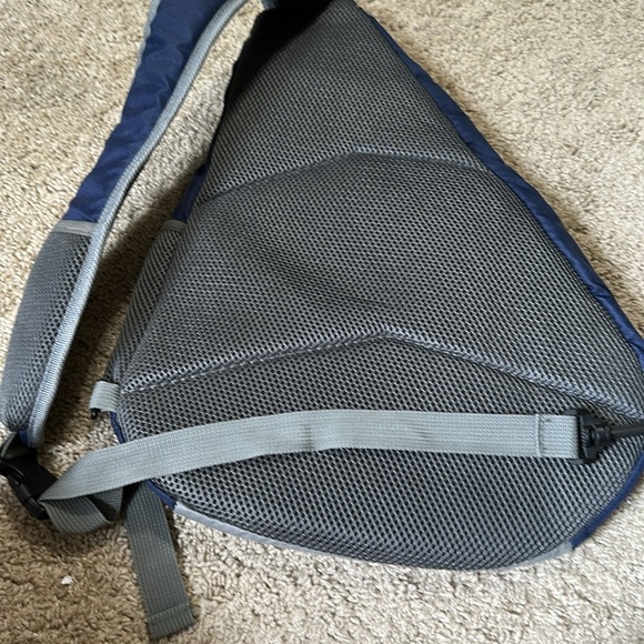 Disney Cruise Line Castaway Club sling bag one strap backpack. Gently used. - Picture 5 of 7